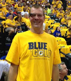 Former Pacer Rik Smits with Google Glass at Sunday's game.
