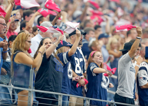 Dallas fans cheering on the Cowboys Sunday. Photo: DallasCowboys.com