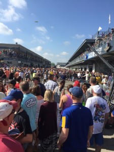 Fans stream into Gasoline Alley at the Indy 500. Credit: Verizon Wireless