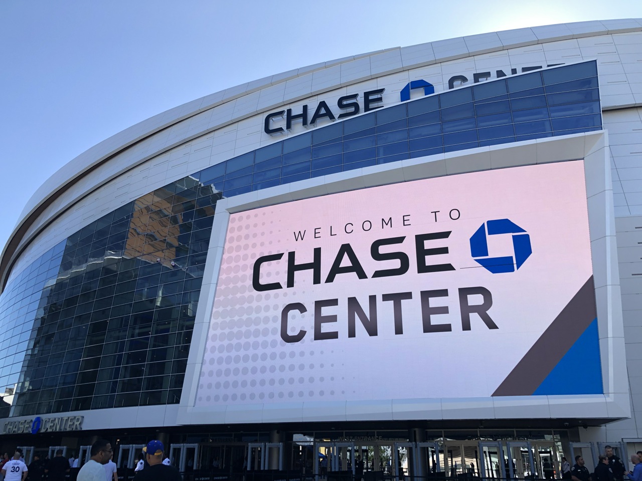 Warriors go 'biggest' with Chase Center digital displays